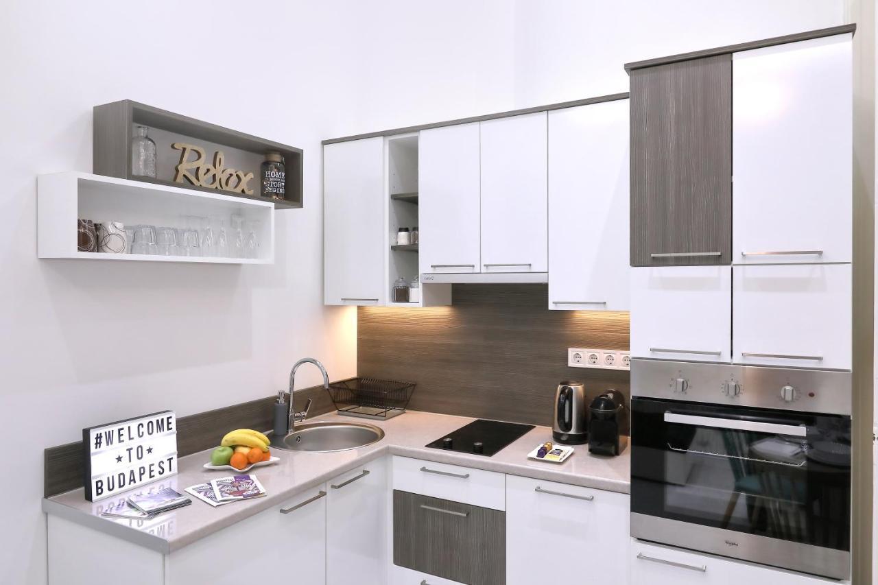 Boutique Residence Jokai - Apartment In The City Center Budapeste Quarto foto